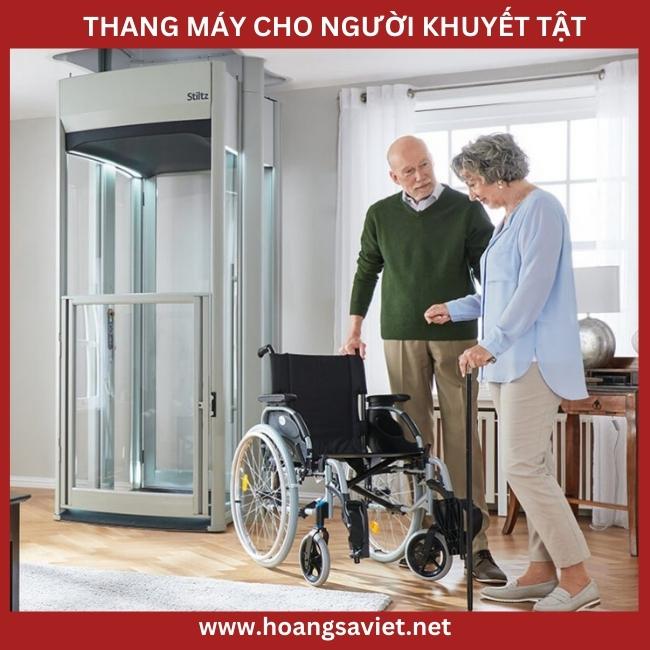 Compact elevator model for the disabled