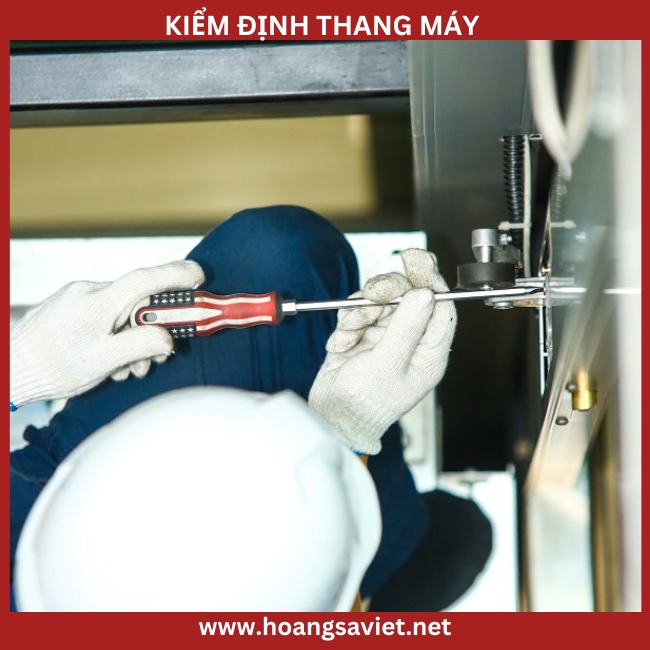 Hình ảnh minh họa quy trình kiểm định thang máy