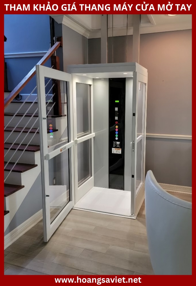 Thang máy cửa mở bằng tay