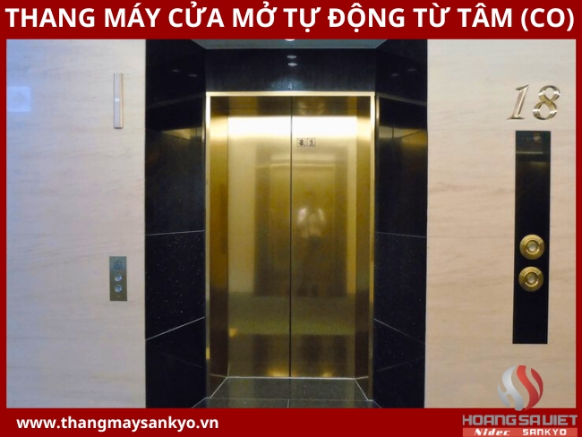Hình ảnh thang máy cửa mở tự động từ tâm (CO)